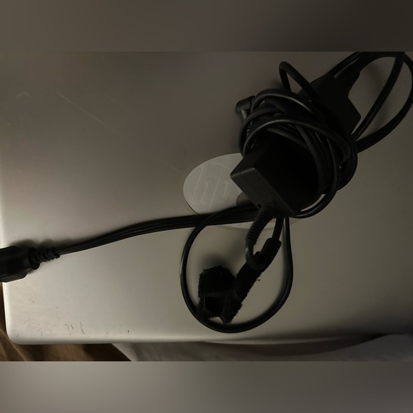 HP laptop/ chromebook - Picture 2 of 3